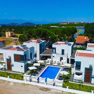  Otel Cunda Garden Türkiye