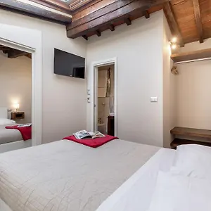 Boutique Santa Maria Novella Floransa